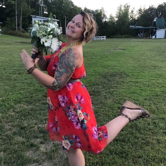 Meet your Posher, Jessica - Picture 1 of 1